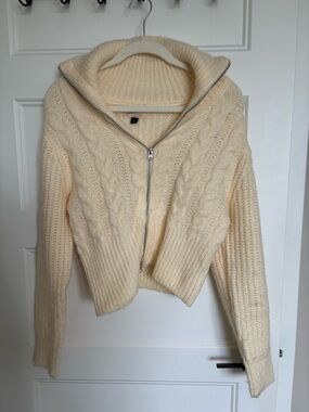 Cream Cable-Knit Zip-Front Women's Sweater